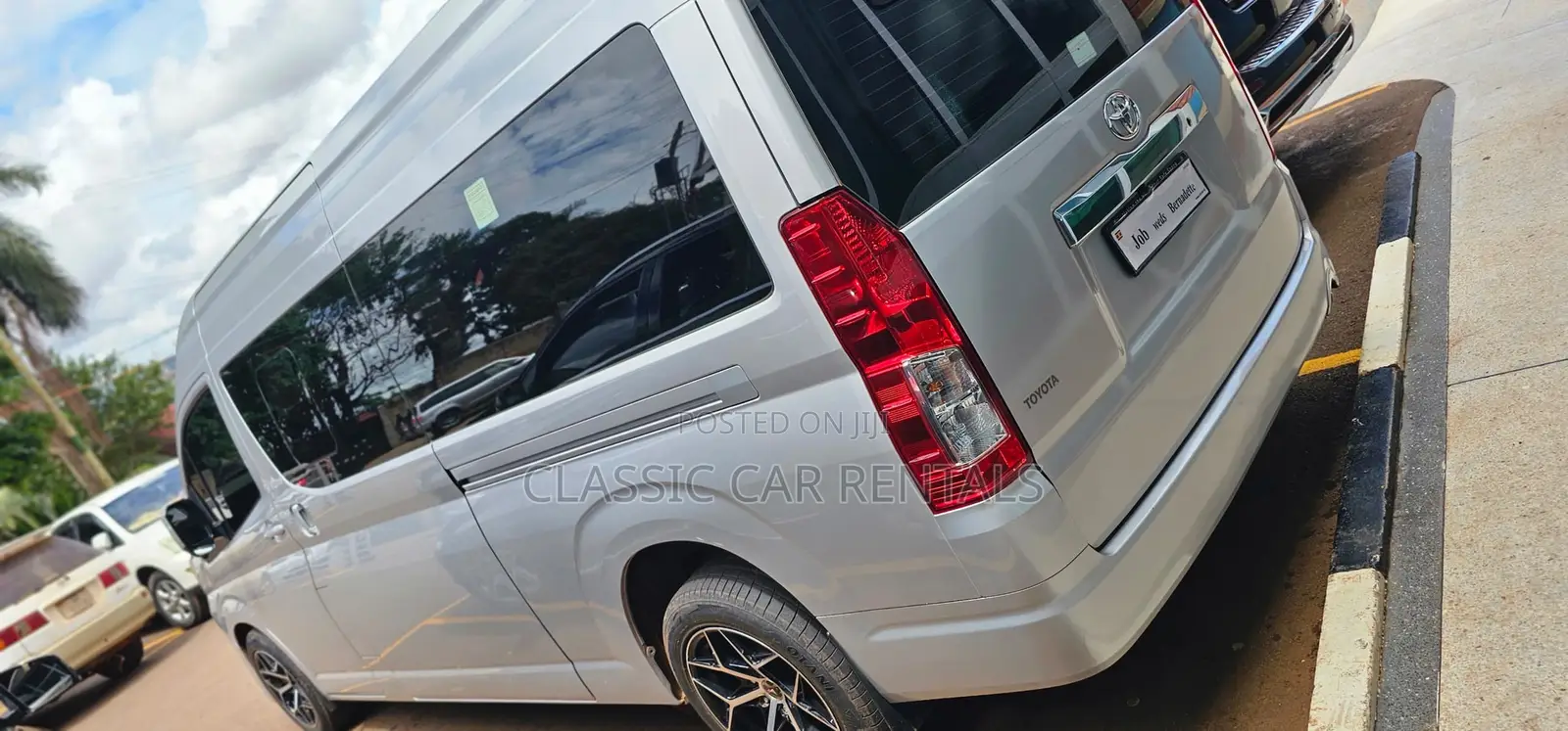 Toyota Hiace Quantum Luxury Van for Hire