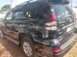 Toyota Land Cruiser Prado 2008 Black