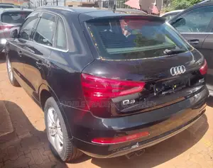 Audi Q3 2012 Black