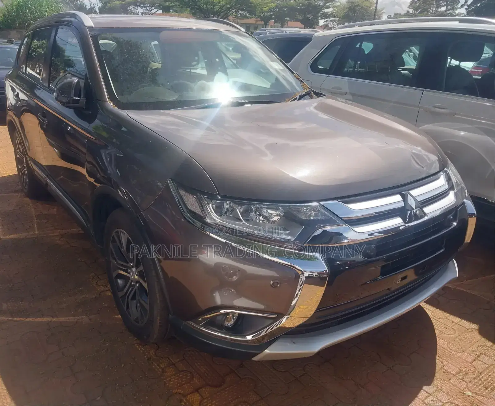 Mitsubishi Outlander 2017 Brown