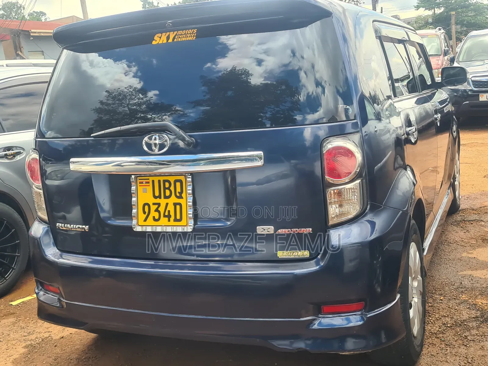 Toyota Corolla Rumion 2010 Blue