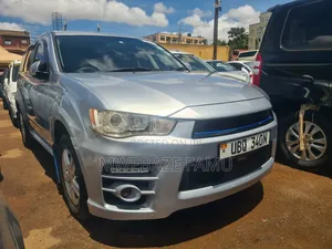 Mitsubishi Outlander 2010