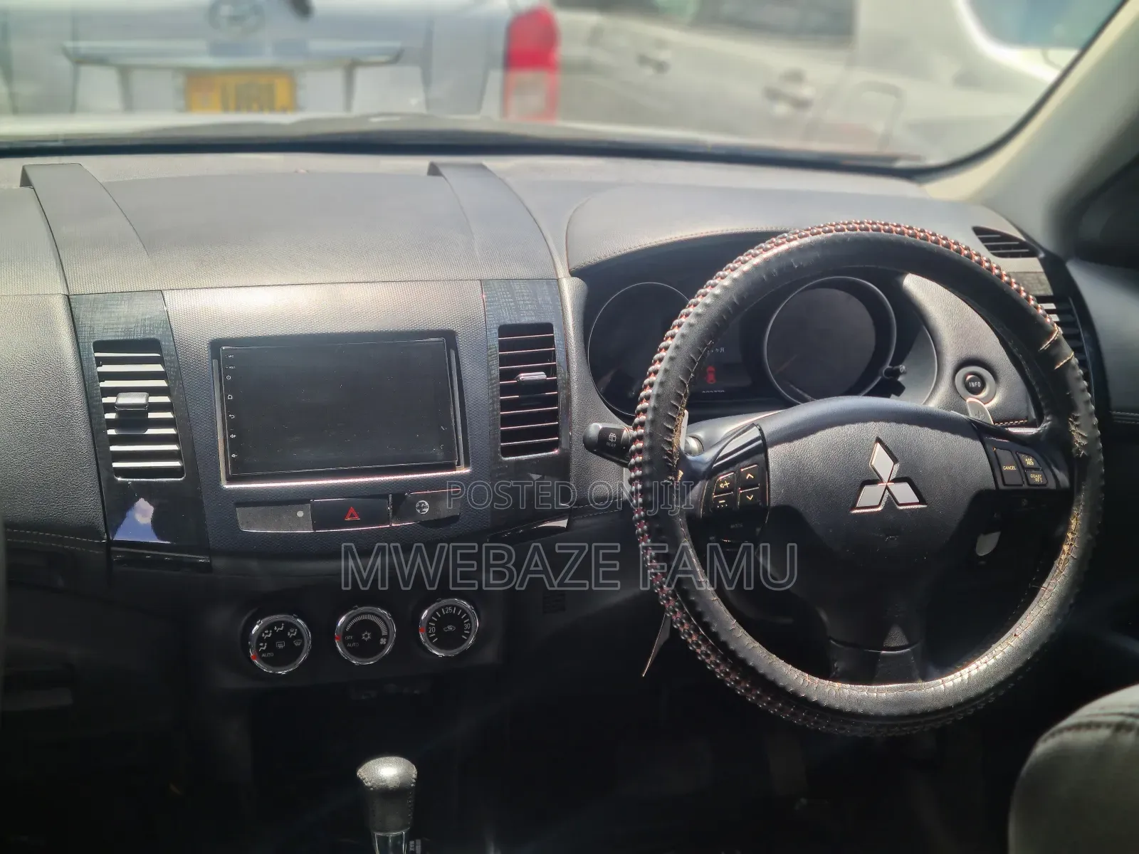 Mitsubishi Outlander 2010