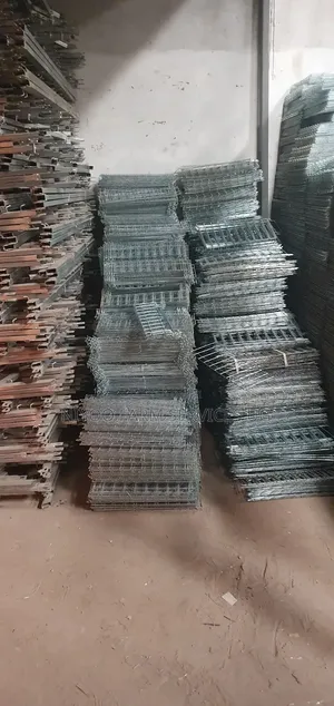Poultry Cages for Layers and Broilers