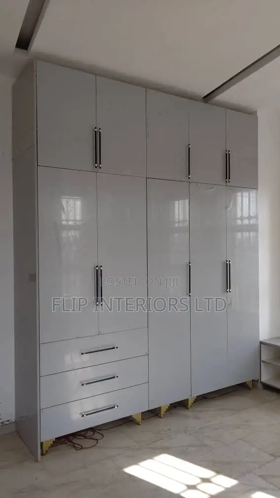 Custom Wall Drops | Stylish Wardrobes Installation
