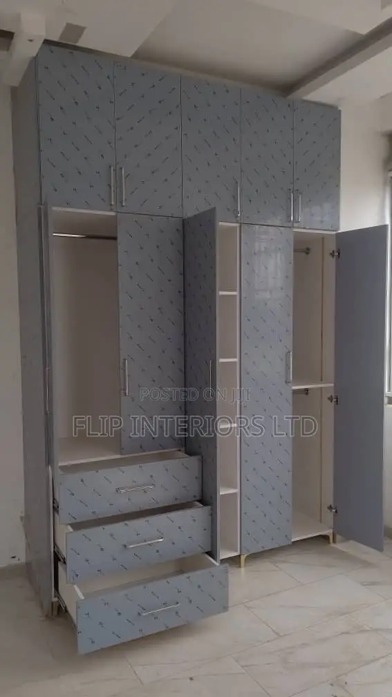Custom Wall Drops | Stylish Wardrobes Installation
