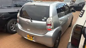 Toyota Passo 2013 Silver