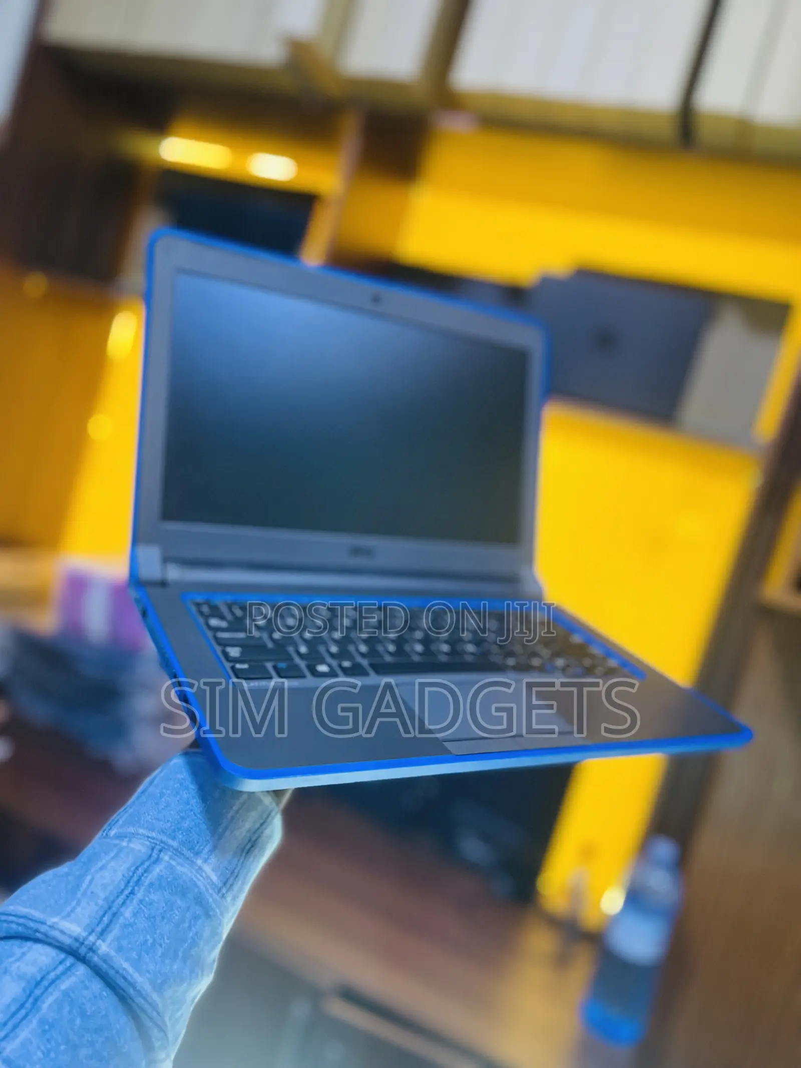 Laptop Dell 4GB Intel Core i3 HDD 500GB