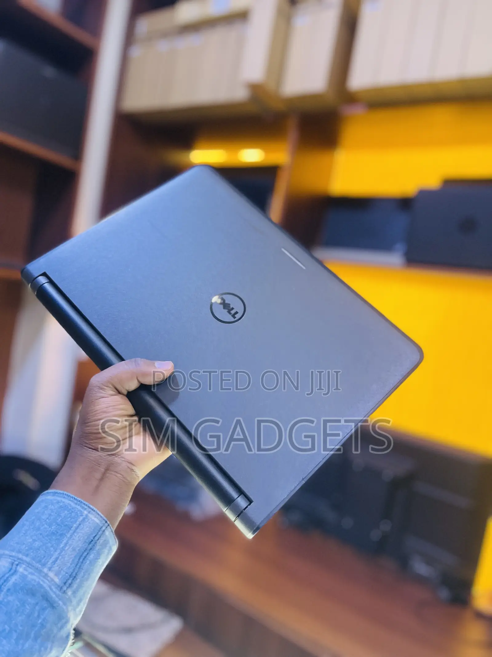 Laptop Dell 4GB Intel Core i3 HDD 500GB