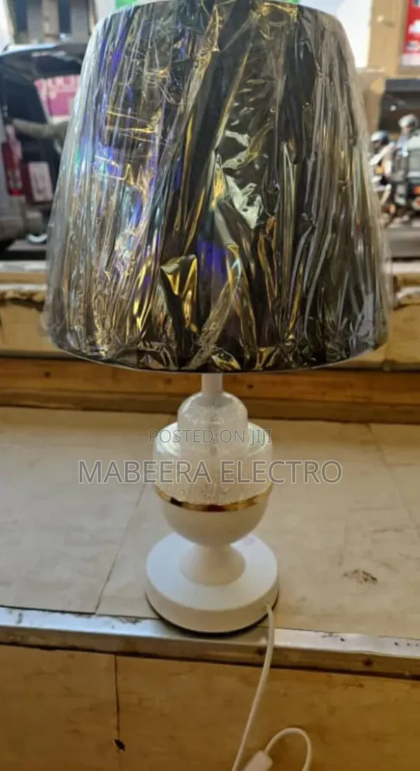 Gobal Bedside Table Lamp