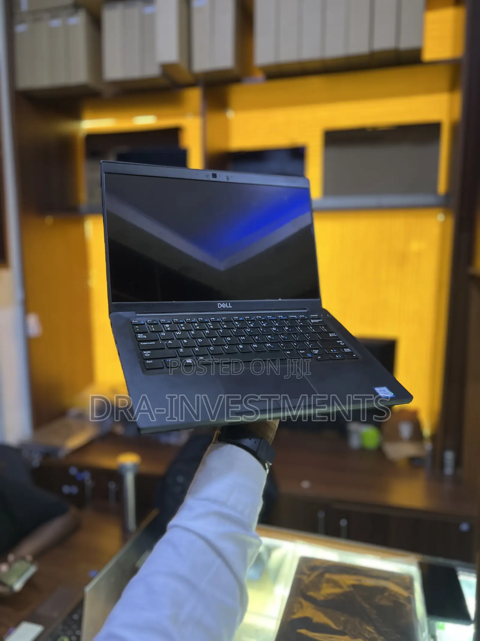 New Laptop Dell Latitude 7390 8GB Intel Core i5 SSD 256GB