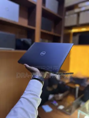 New Laptop Dell Latitude 7390 8GB Intel Core i5 SSD 256GB