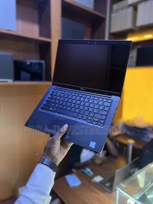 New Laptop Dell Latitude 7390 8GB Intel Core i5 SSD 256GB