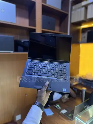 Laptop Dell Latitude 7390 8GB Intel Core i5 SSD 512GB