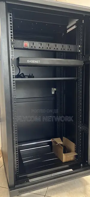 Rack Network Cabinet(22u)