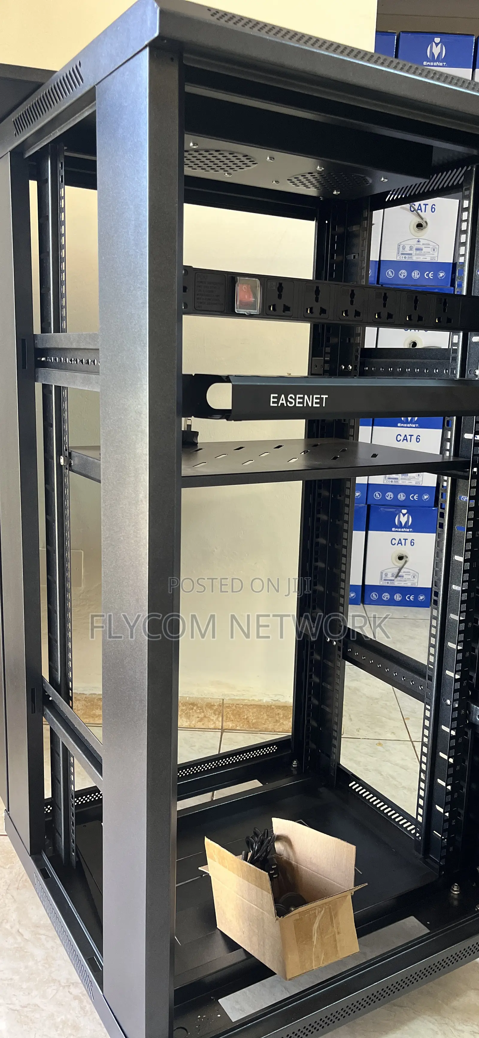 Rack Network Cabinet(22u)