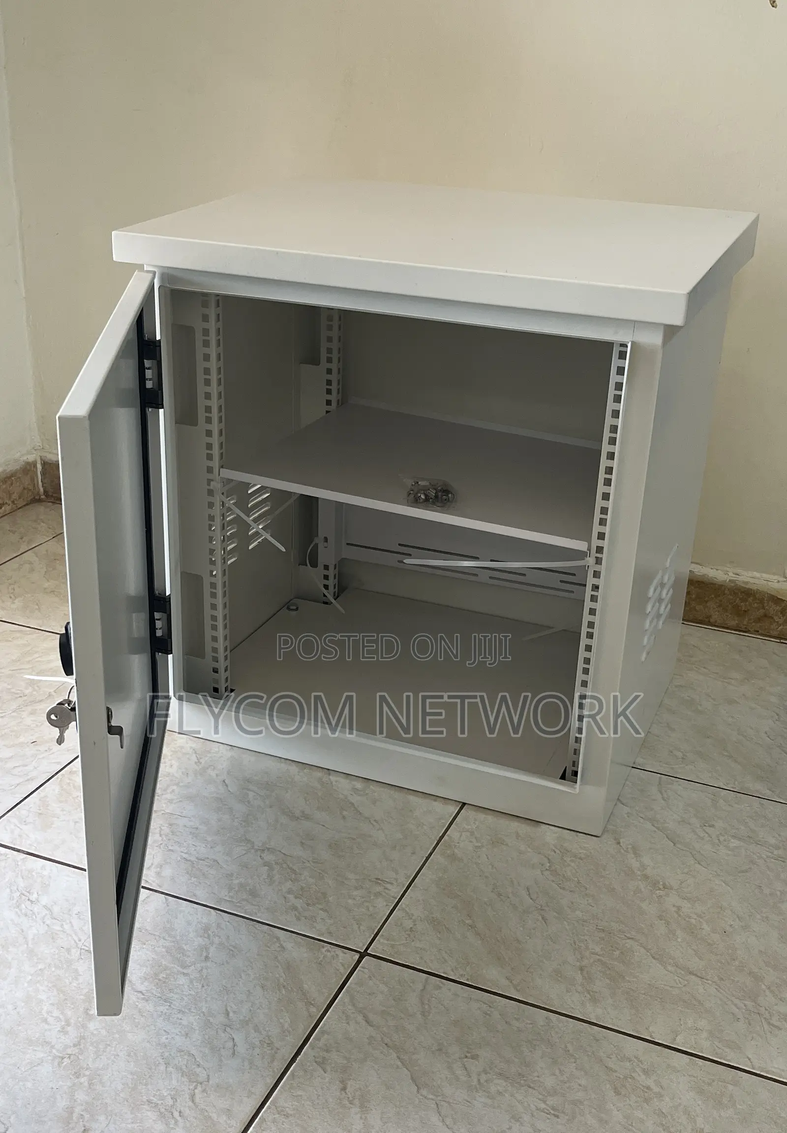 Outdoor Server Rack (12u)