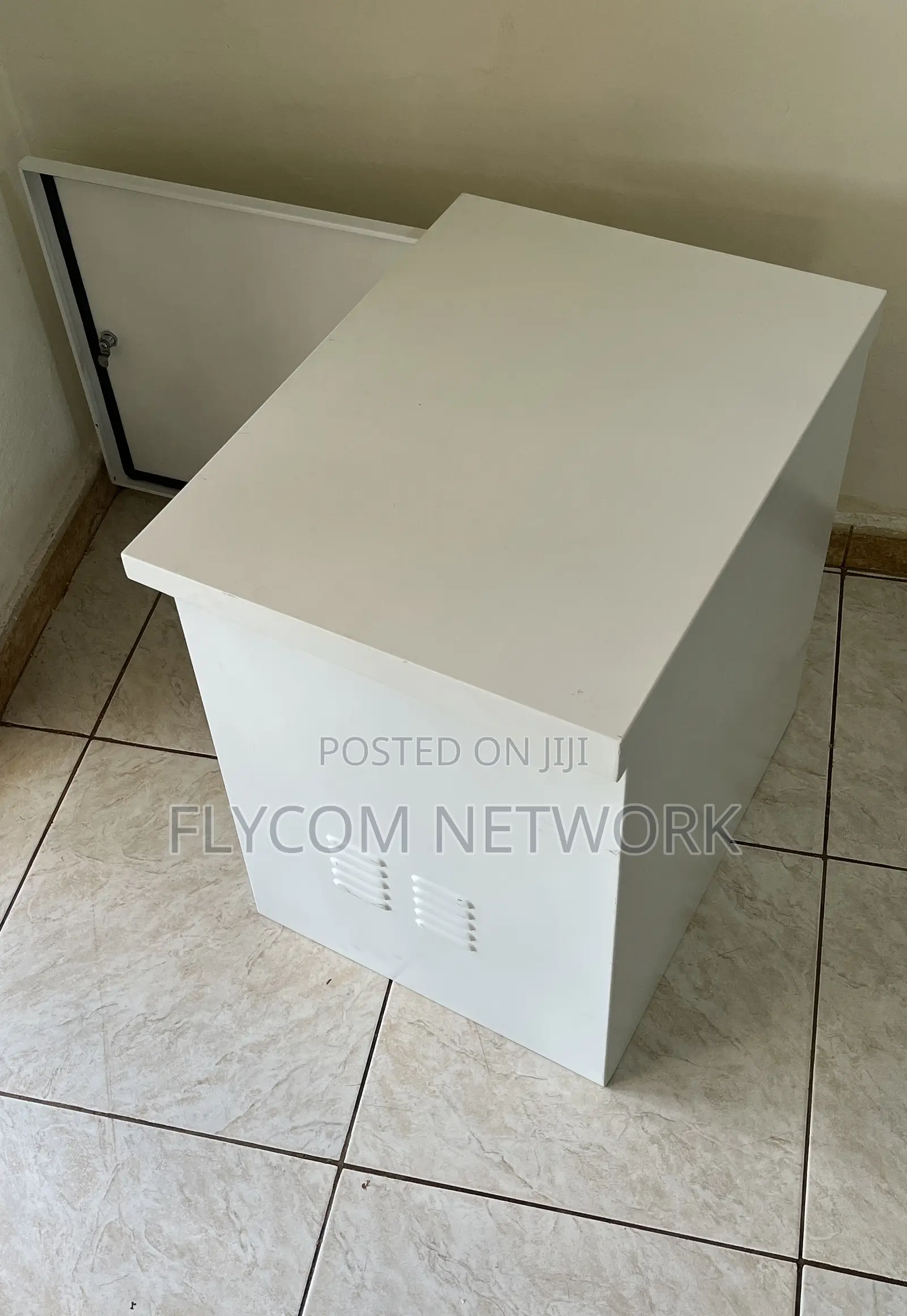 Outdoor Server Rack (12u)