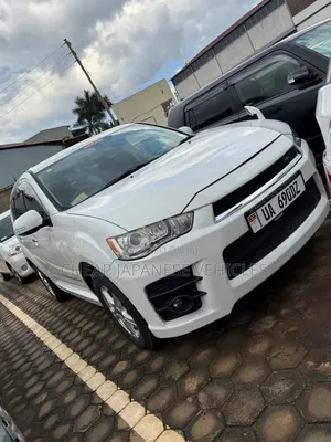Mitsubishi Outlander 2012 White