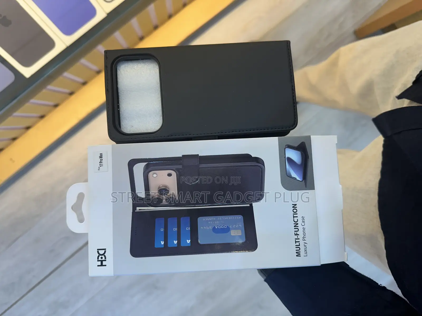 iPhone 17pro Max Flip Cases