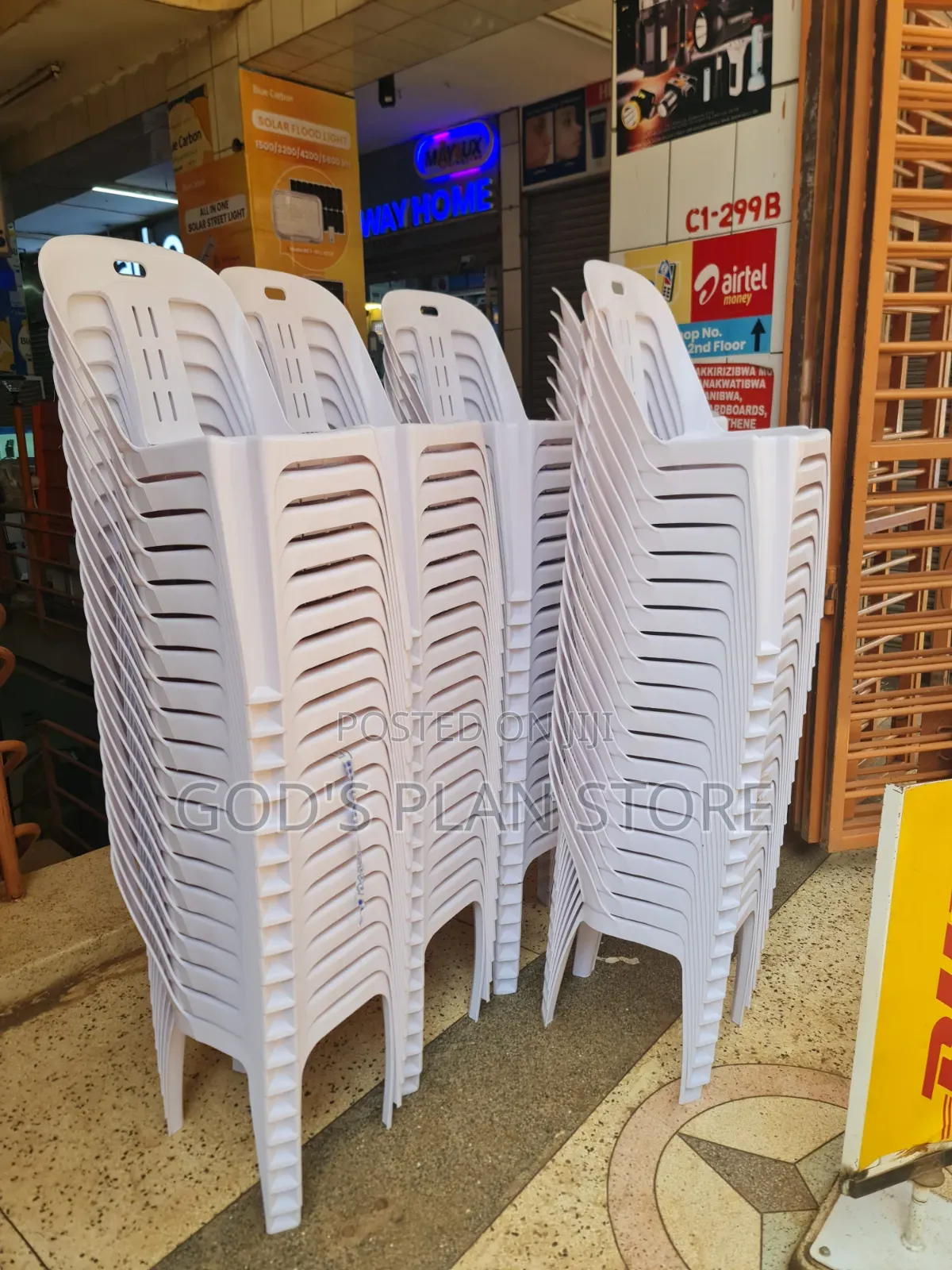 Vintage Matted Back Plastic Chairs Plastic Chairs (White)
