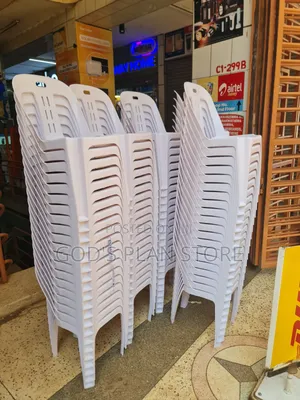 Vintage Matted Back Plastic Chairs Plastic Chairs (White)