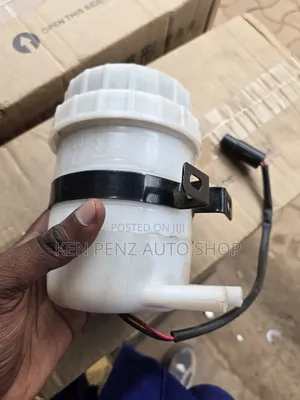 Mitsubishi Fuso,Isuzu and Hino Automatic Brake Fluid Reservoir