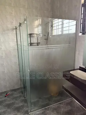 Sliding L Center Frosted Shower Cabinet