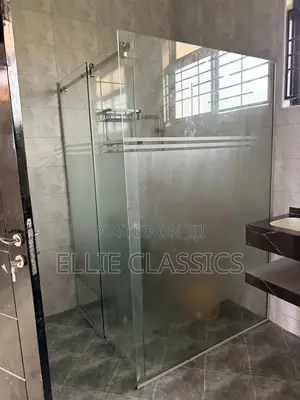 Sliding L Center Frosted Shower Cabinet