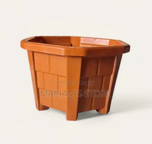 Square Plastic Planter Pot For Durable Outdoor Or Indoor Use. ]