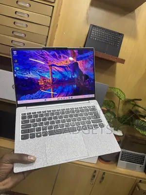 Laptop Lenovo IdeaPad 110 16GB Intel Core i5 SSD 512GB