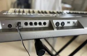 Yamaha Mm6 Synthesiser Keyboard Piano