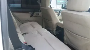 Mitsubishi Pajero 2011 White