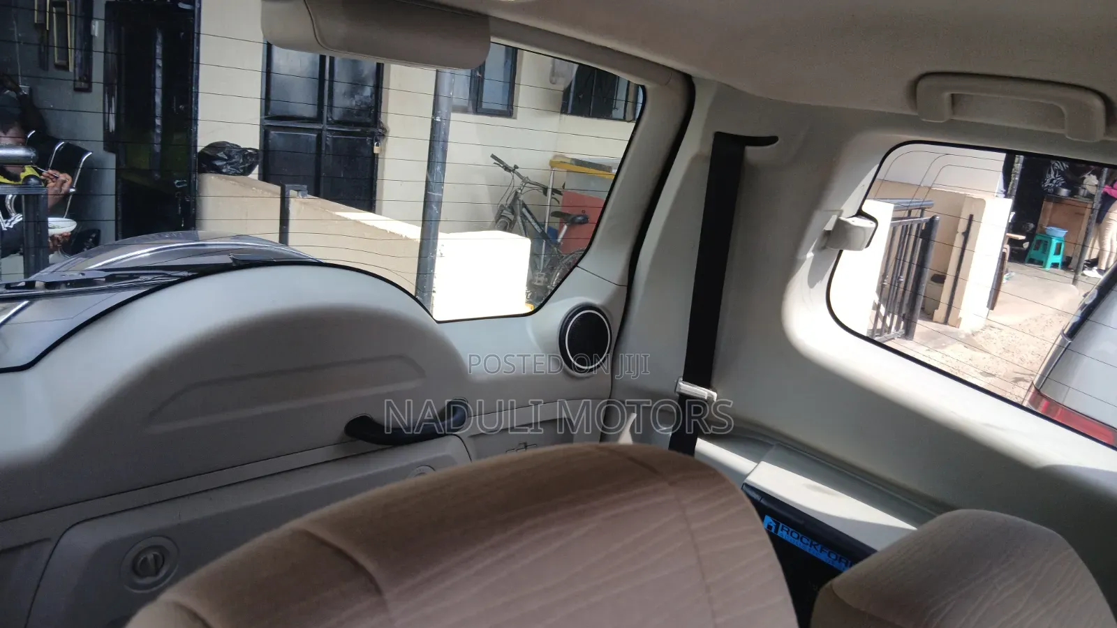 Mitsubishi Pajero 2011 White