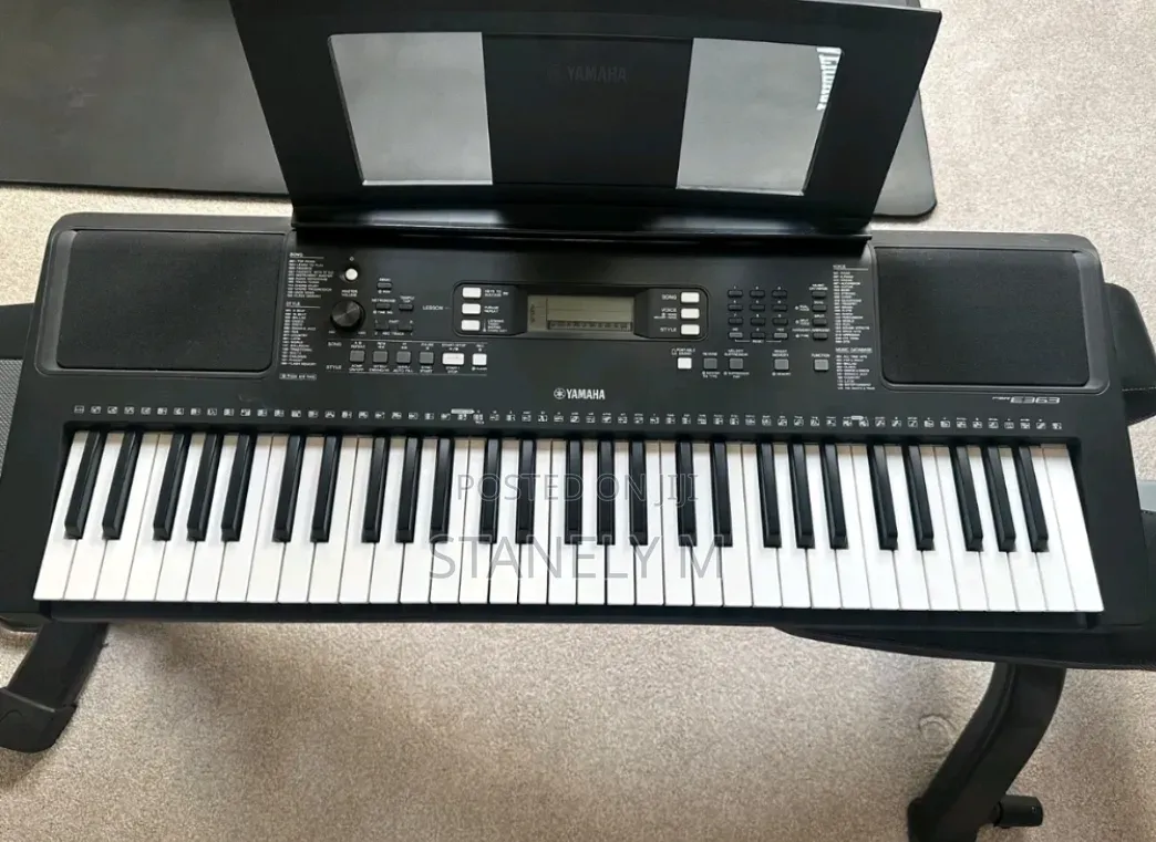 Yamaha PSR E363 Keyboard Piano