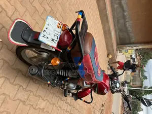 TVS HLX 125 2023 Red