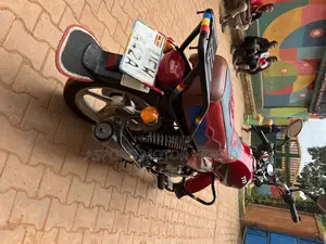 TVS HLX 125 2023 Red