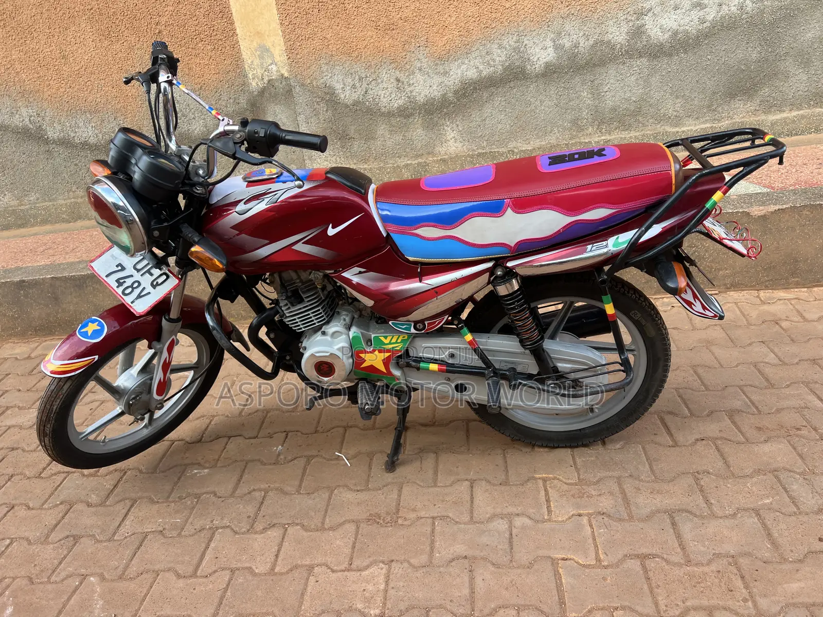 Bajaj CT 125X 2023 Red