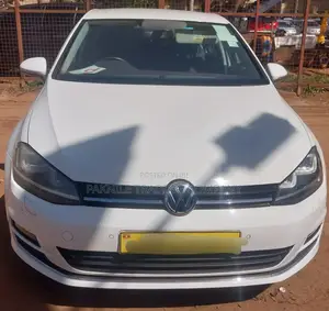 Volkswagen Golf 2016 White