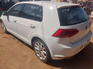 Volkswagen Golf 2016 White