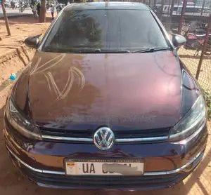 Volkswagen Golf 2017 Maroon
