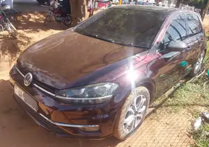 Volkswagen Golf 2017 Maroon