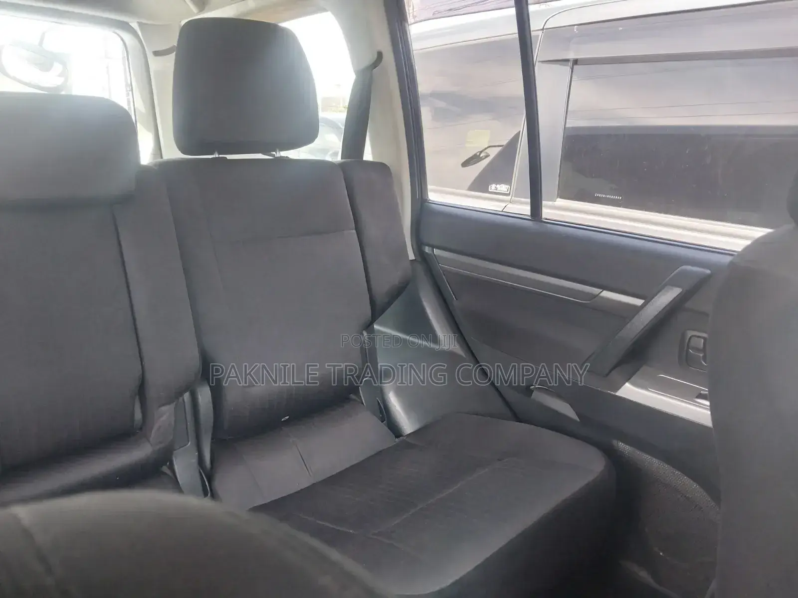 Mitsubishi Pajero 2015 Silver