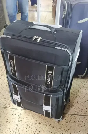 Dfavors Medium Suitcase