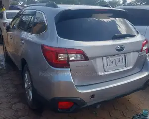 Subaru Outback 2016 Silver