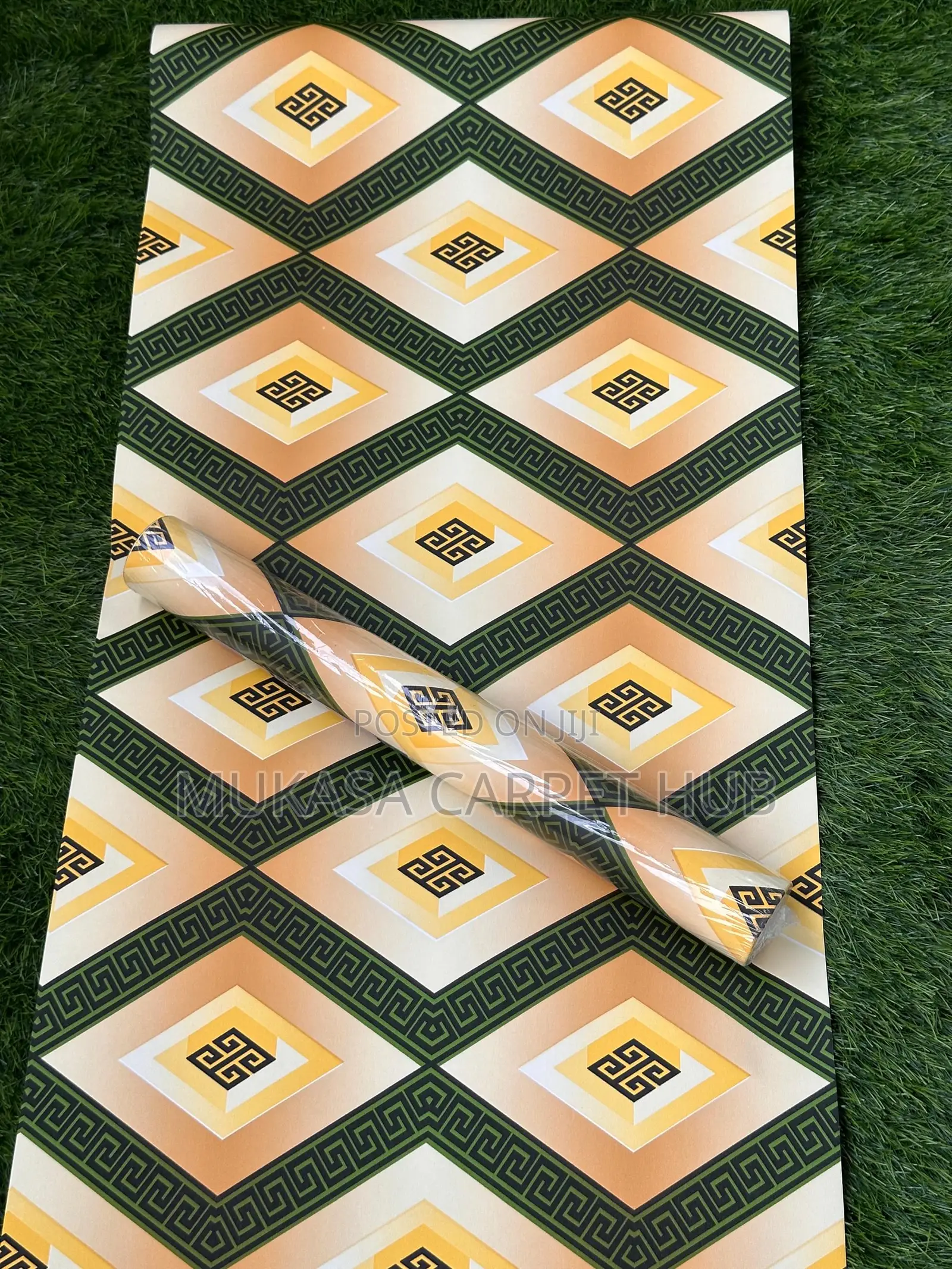 Luxury Diamond Pattern Wallpaper for Stylish Walls