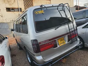 Toyota Grand HiAce 2005 Silver