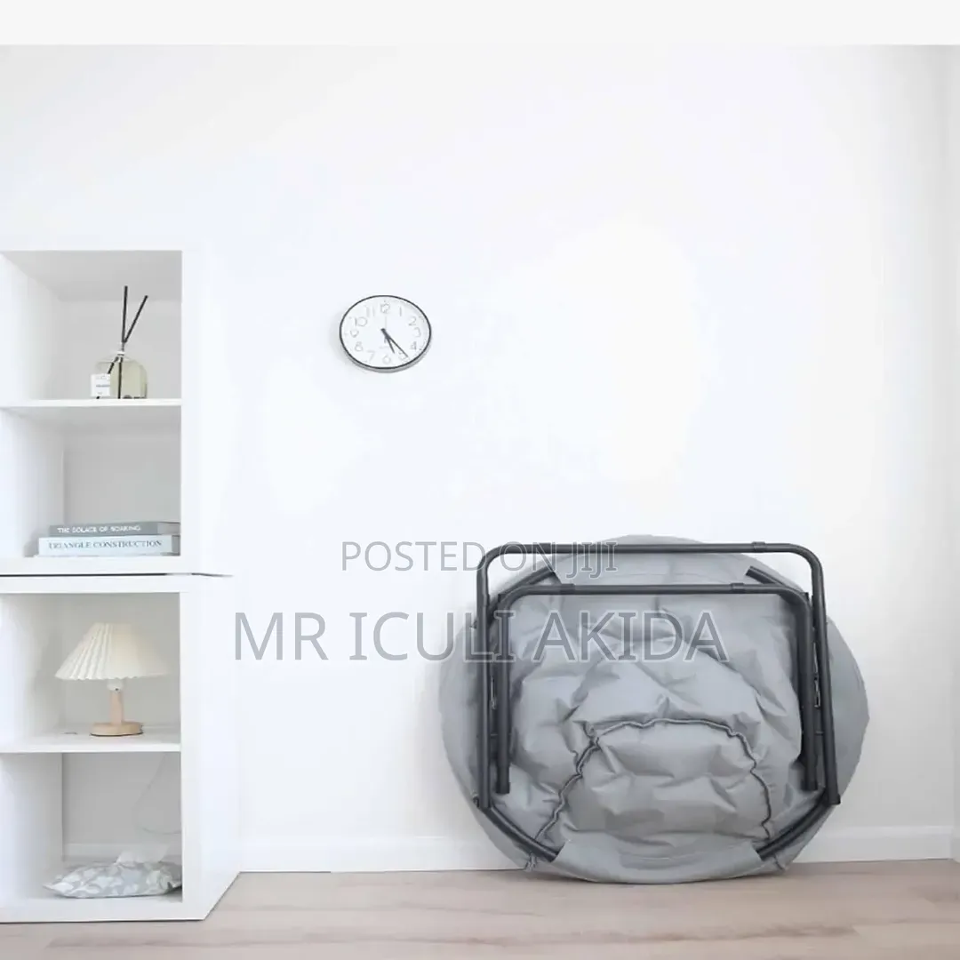 Foldable Urban Lounge Oversized Saucer Moon Chair