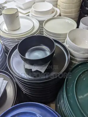 Ceramic Serving Dinner Plates in Black Color 6 Piece
