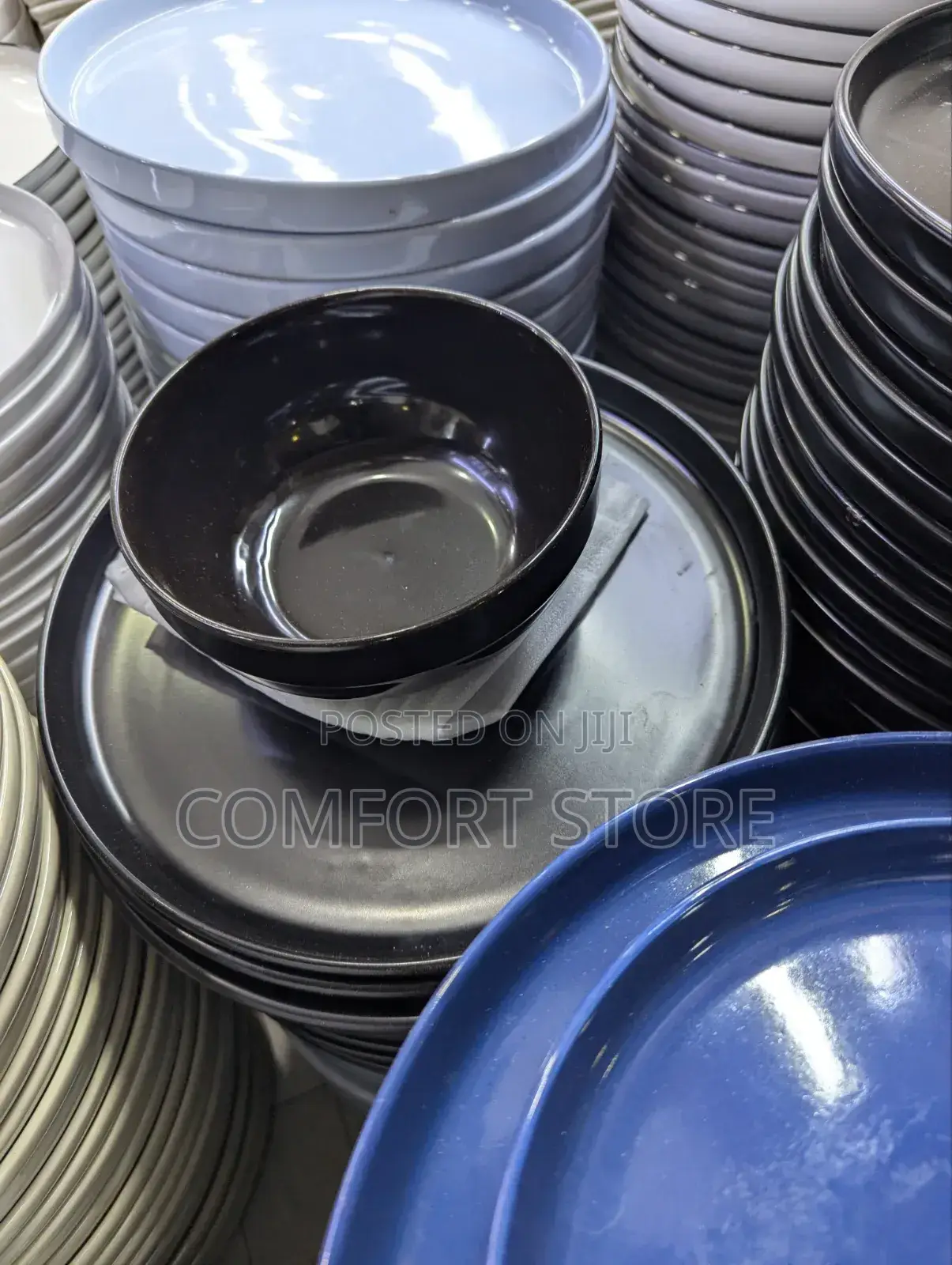 Ceramic Serving Dinner Plates in Black Color 6 Piece